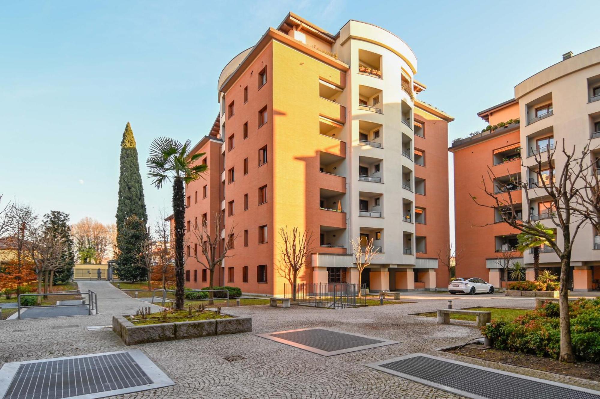 Bilocale Chic, 10 Min Aeroporto Milano-Bergamo, Box Auto E Aria Condizionata Apartment Seriate Bagian luar foto
