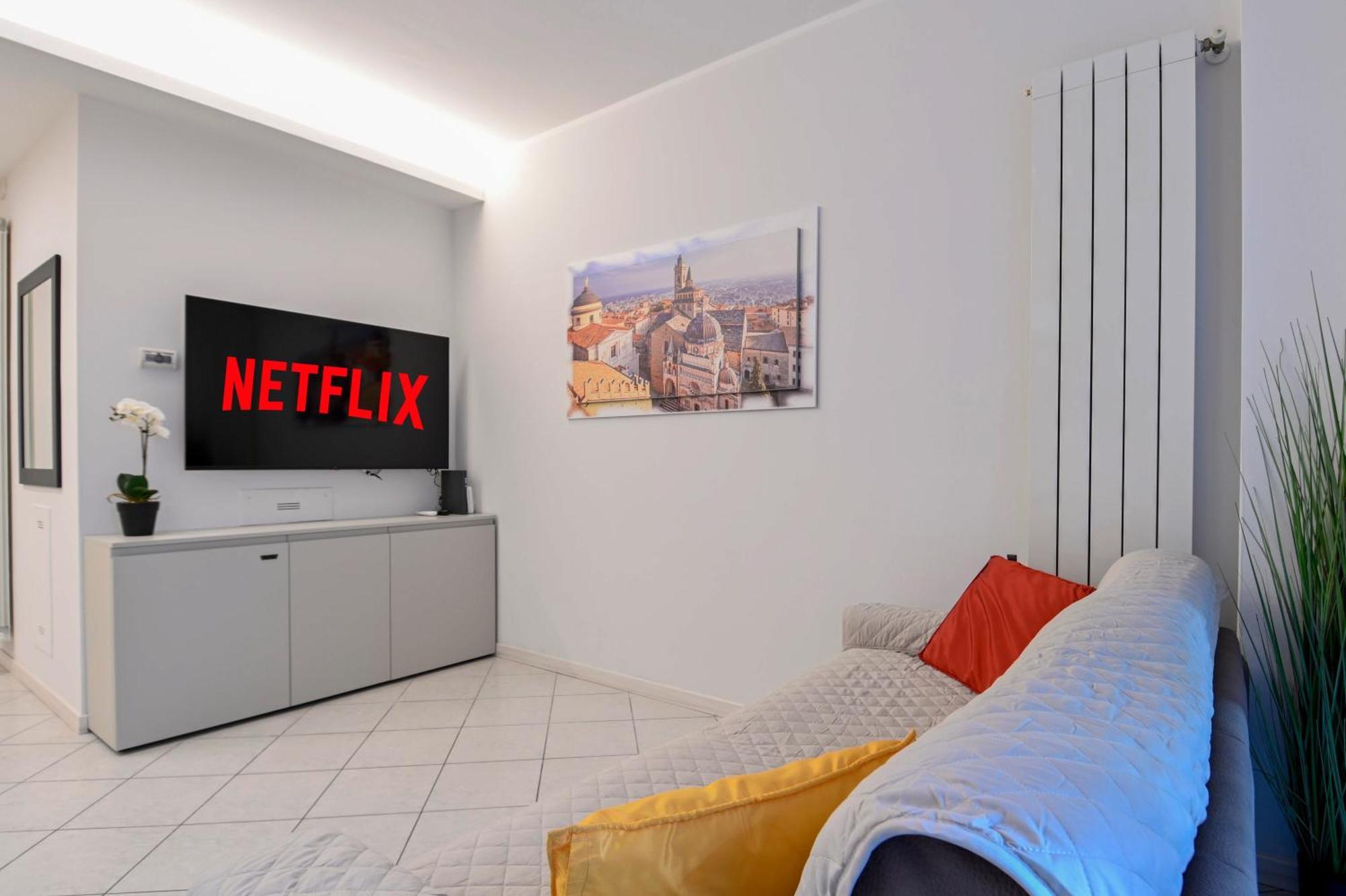 Bilocale Chic, 10 Min Aeroporto Milano-Bergamo, Box Auto E Aria Condizionata Apartment Seriate Bagian luar foto